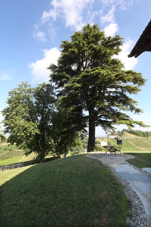 Villa Bricco Paglieri, Entire Villa アルバ エクステリア 写真